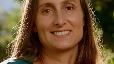 clairemonteleoni