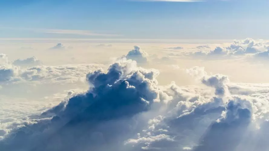 stratosphere clouds